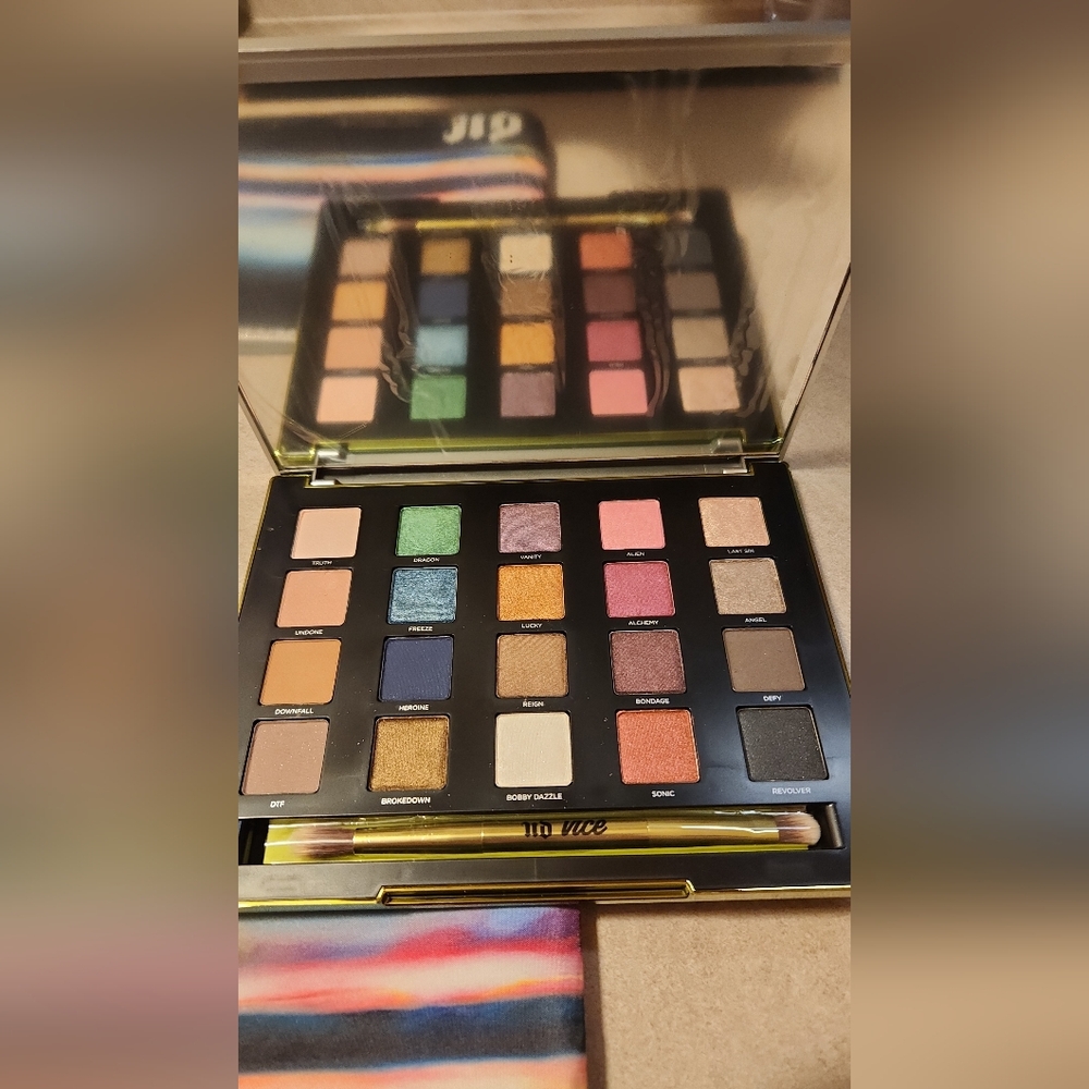 New Urban Decay Vice palette